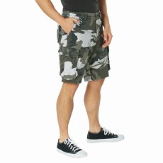 画像2: Rothco   Vintage Camo Paratrooper Cargo Shorts (2)