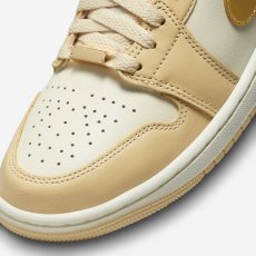 画像7: 予約商品 NIKE WOMAN   Air Jordan 1 Mid SE (7)