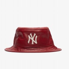 画像1: 予約商品 New Era   New York Yankees Leather Bucket Hat (1)